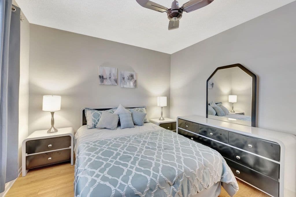 2+1 Condo — 4431 NW 16th Street #303