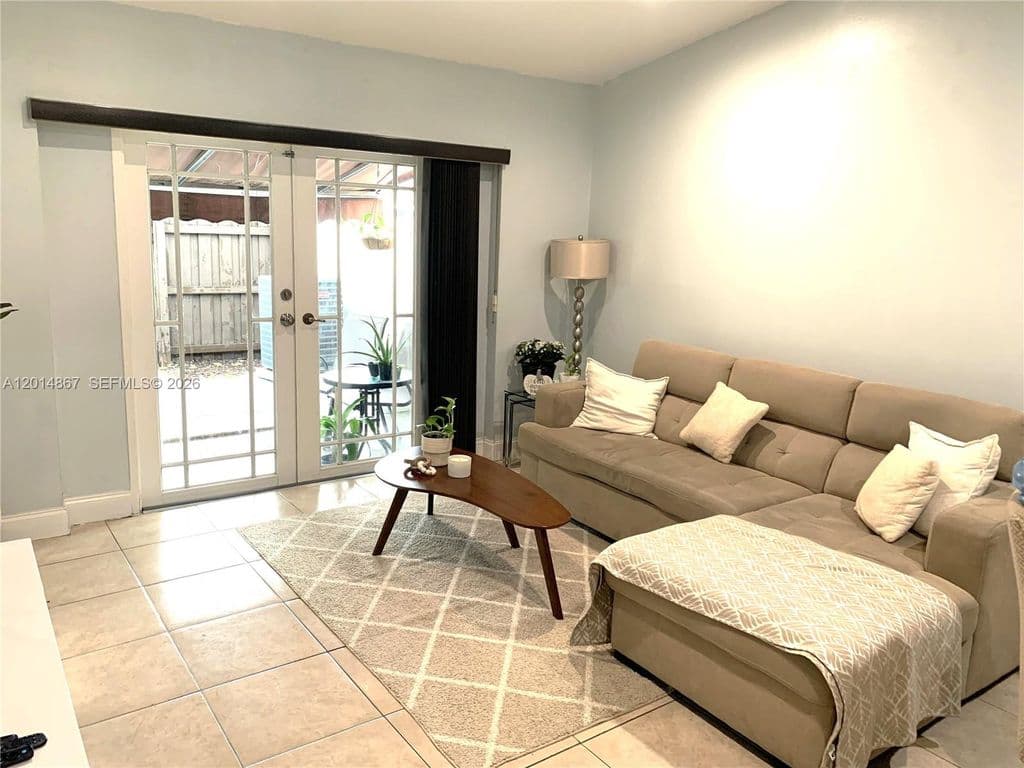 2-bedroom Property — 4904 SW 139th Ct