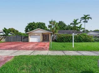 3+1 Müstakil ev — 13217 SW 44th Ln, Miami, 33175