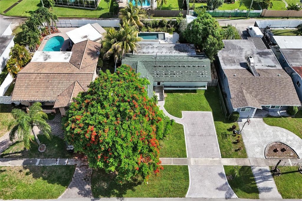 3-bedroom Single-Family Home — 4311 Hayes St