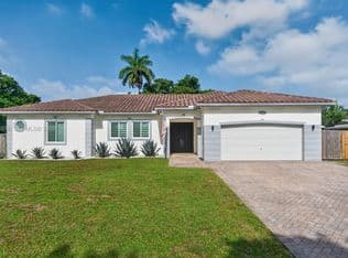 4-bedroom Single-Family Home — 26602 SW 149th Ct, Homestead, 33032