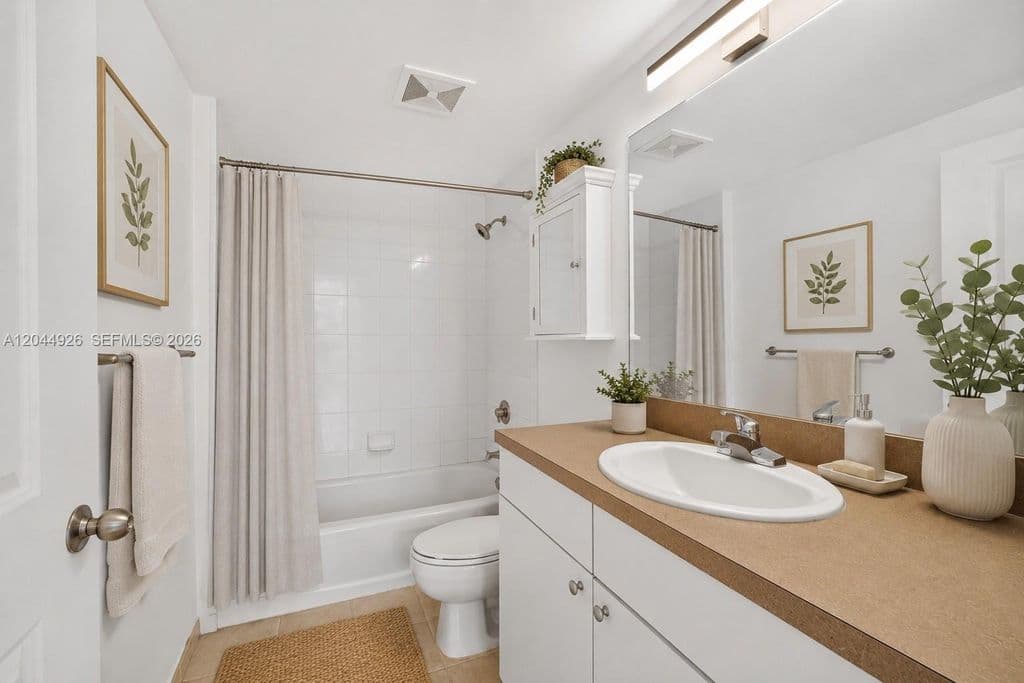 2-bedroom Condo — 1250 S Miami Ave APT 2004