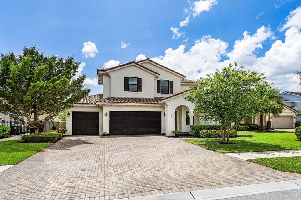 4-bedroom Single-Family Home — 1063 Ember Ridge Run