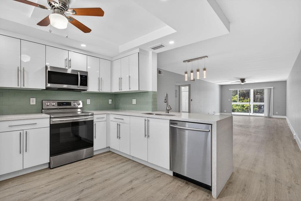 2-bedroom Condo — 2102 Lucaya Bend #A3
