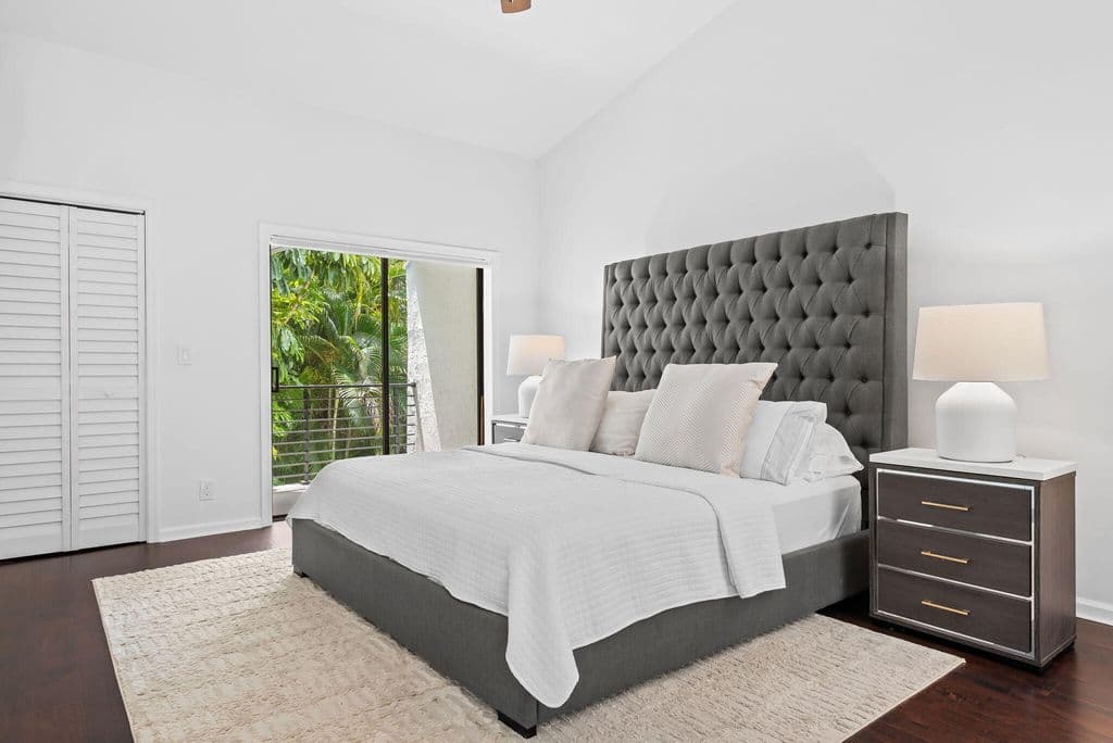 3-bedroom Property — 2930 Florida Boulevard