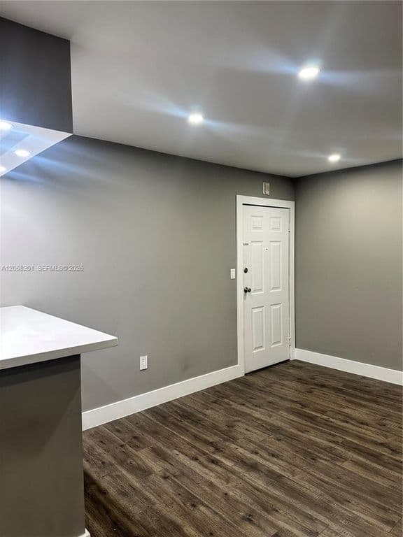 2+1 Condo — 9449 SW 76th St APT T5