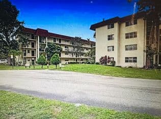 1-bedroom Condo — 3330 Spanish Moss Terrace #406, Fort Lauderdale, 33319