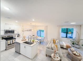 3+1 Townhouse — 10095 SW 231st Ln, Miami, 33190