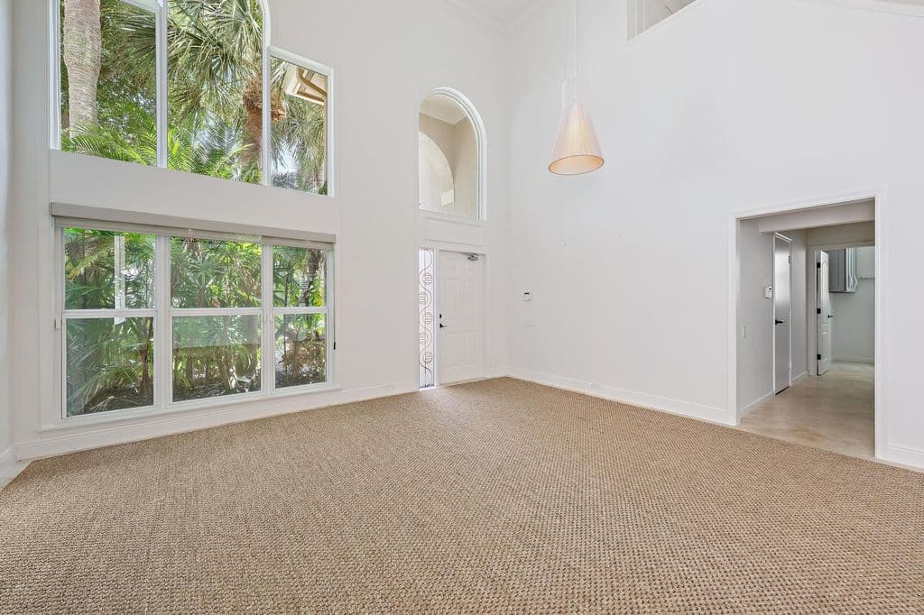 4-bedroom Single-Family Home — 76 Princewood Lane