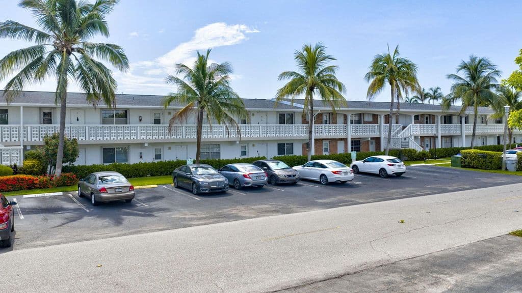 2-bedroom Condo — 801 Pine Drive #12