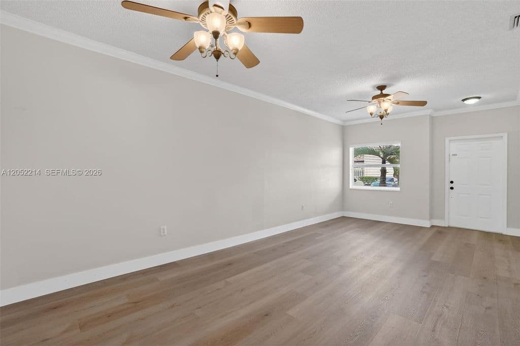 4-bedroom Property — 2209 SE 24th Pl #2209