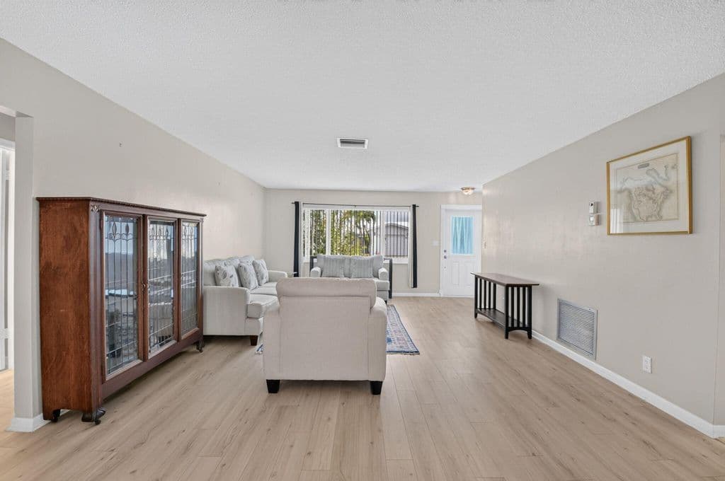 2-bedroom Single-Family Home — 1710 SW 20th Street