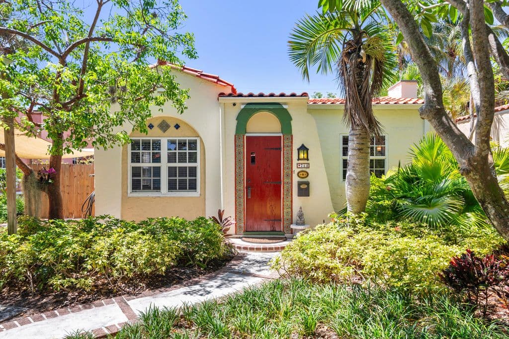 2-bedroom Single-Family Home — 714 Sunset Road