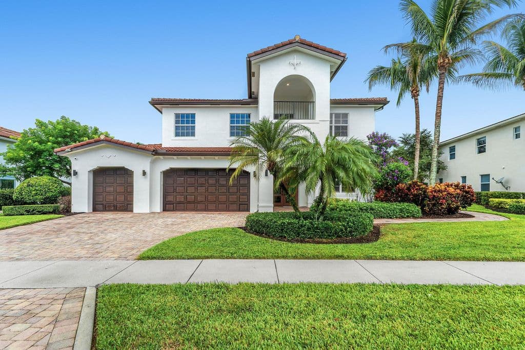 5-bedroom Single-Family Home — 141 UMBRELLA Place