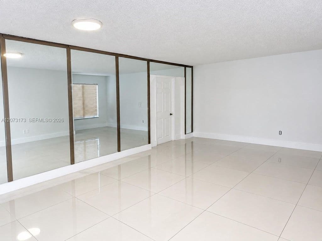 3-bedroom Property — 11221 SW 33rd Circle Pl