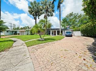 3-bedroom Single-Family Home — 911 SW 51st Ave, Plantation, 33317