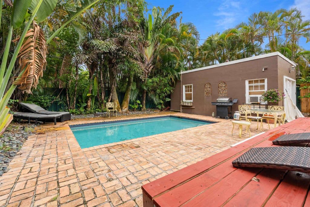 2-bedroom Single-Family Home — 600 Westwood Rd