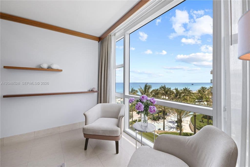 2+1 Condo — 6801 Collins Ave #516