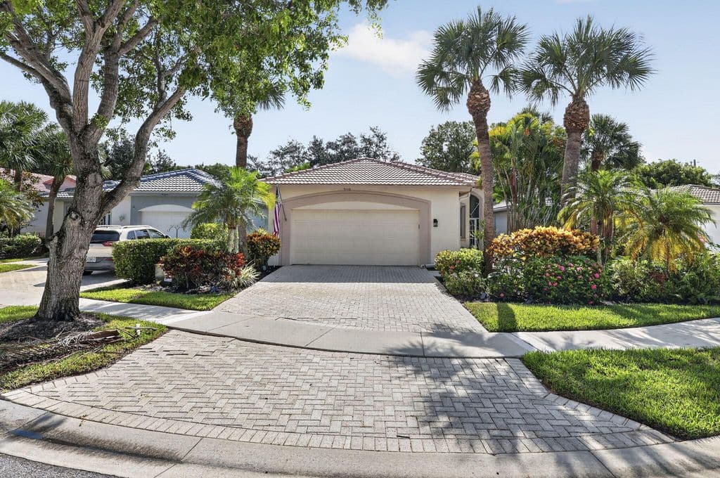 3+1 Müstakil ev — 9106 BAY POINT Circle