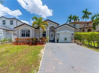 3+1 Müstakil ev — 15506 SW 25th Ter, Miami, 33185