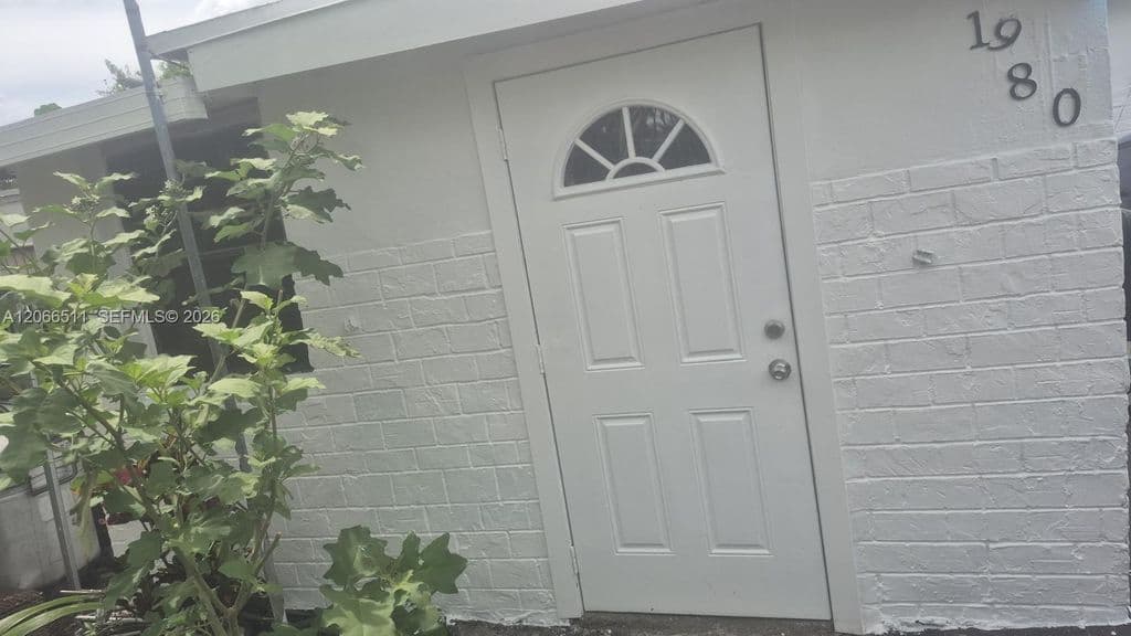4-bedroom Single-Family Home — 1980 Service Rd