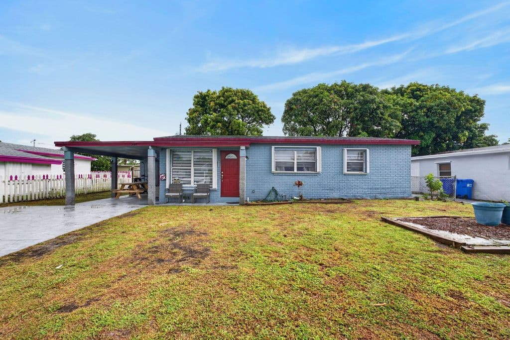 3-bedroom Single-Family Home — 741 NW 17th Court