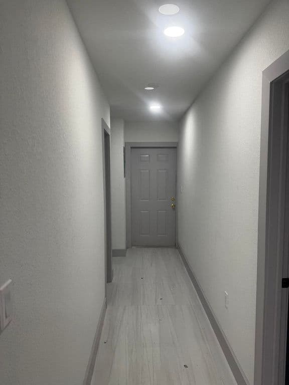 4-bedroom Single-Family Home — 405 N E Street
