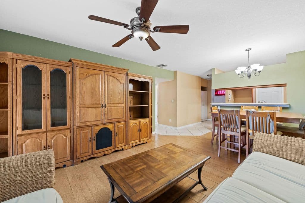 2-bedroom Condo — 5151 W Oakland Park Boulevard #309