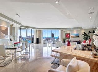 3+1 Condo — 21200 Point Pl #Penthouse 2804, Miami, 33180