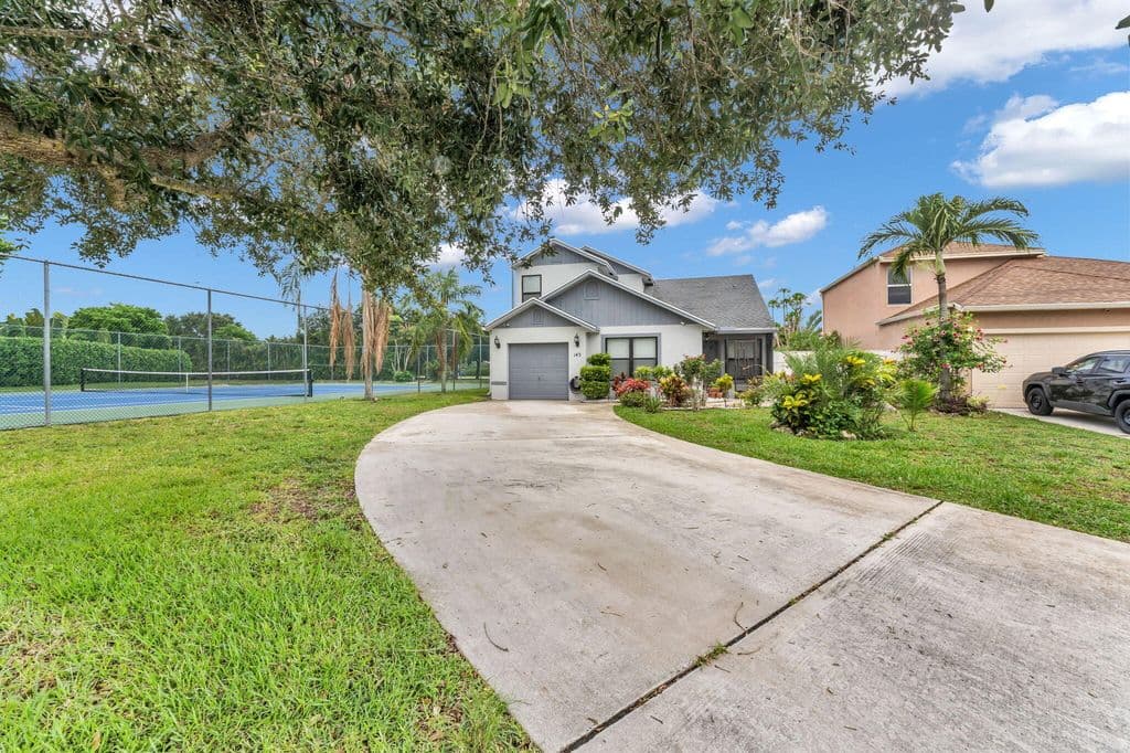 4+1 Müstakil ev — 143 W Tara Lakes Dr Drive W