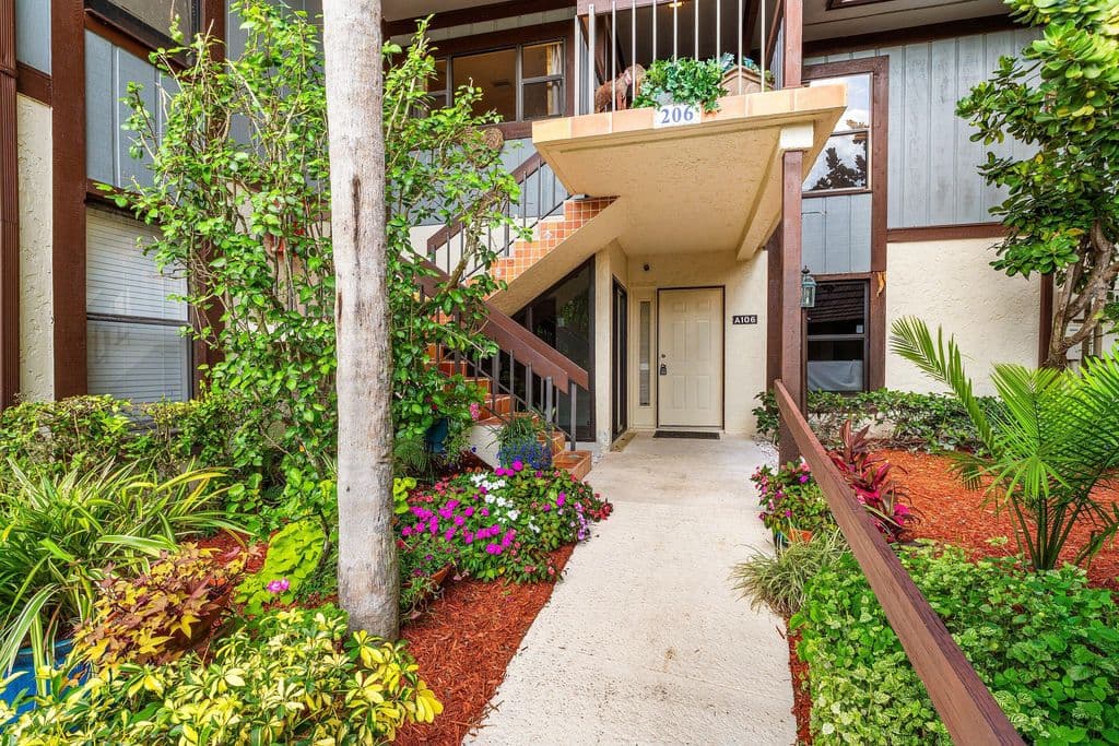 3-bedroom Condo — 13329 Polo Club Road #206