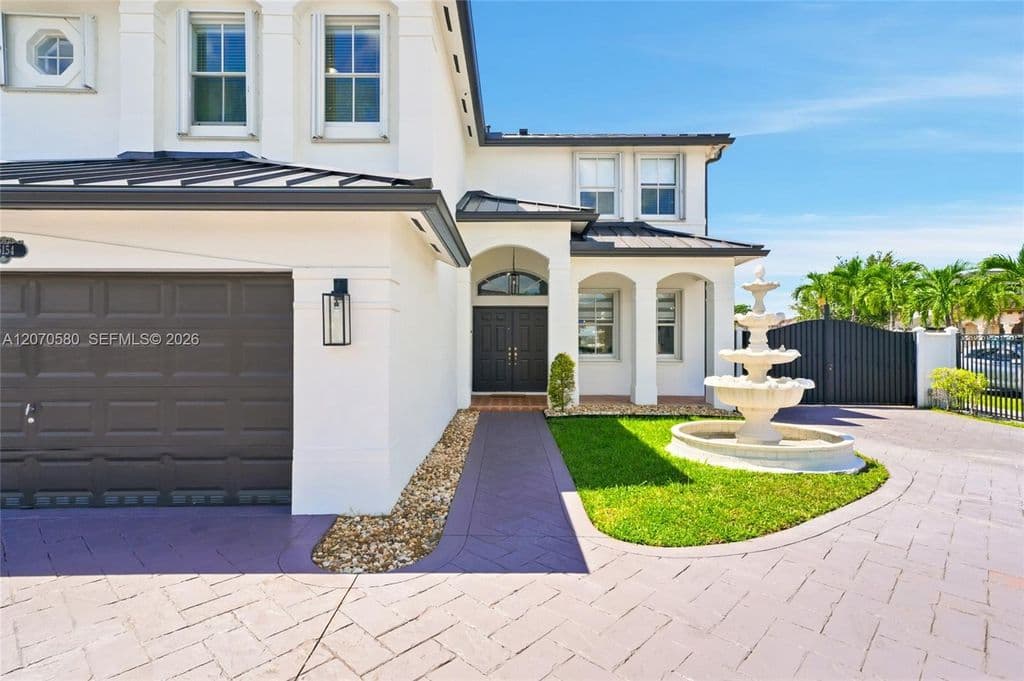 4+1 Müstakil ev — 15154 SW 20th Ln