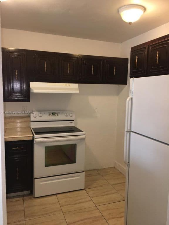2+1 Condo — 498 NW 165th Street Rd APT D205