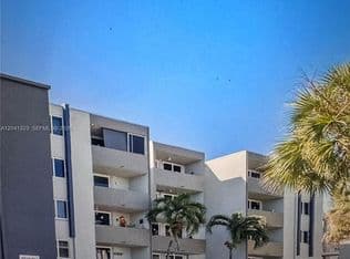 2-bedroom Condo — 10090 NW 80th Ct APT 1241, Hialeah Gardens, 33016