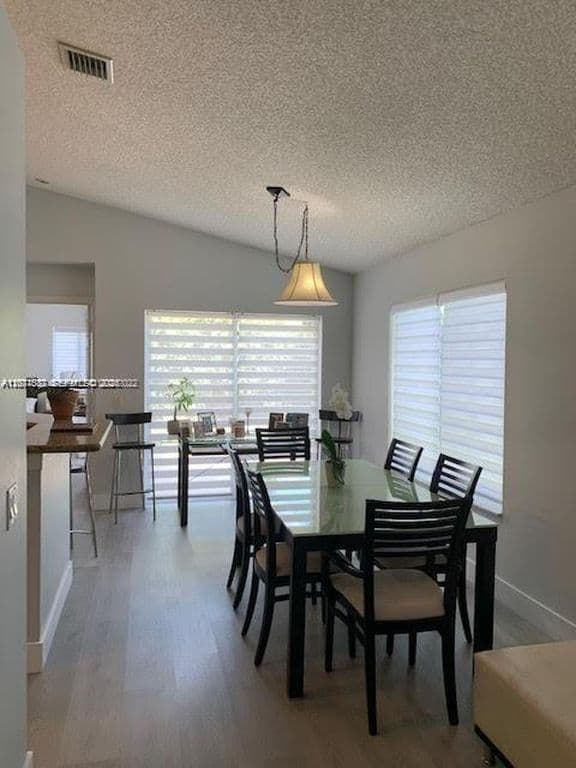 3-bedroom Single-Family Home — 1477 Majesty Ter