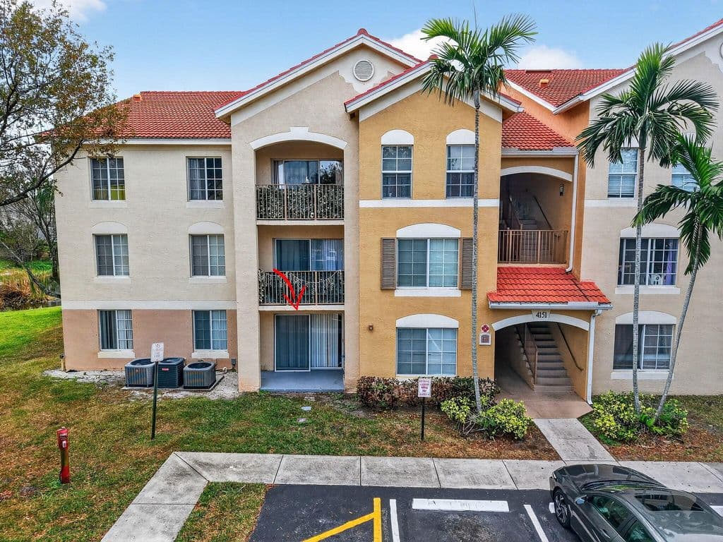 3+1 Condo — 4151 San Marino Boulevard #101