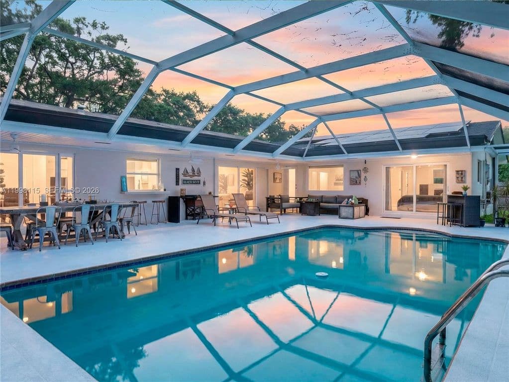 4+1 Müstakil ev — 16400 SW 80th Ave