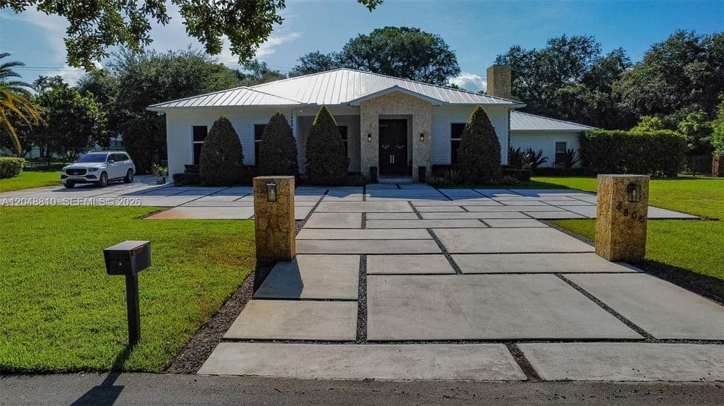 5+1 Müstakil ev — 9805 SW 90th Ave