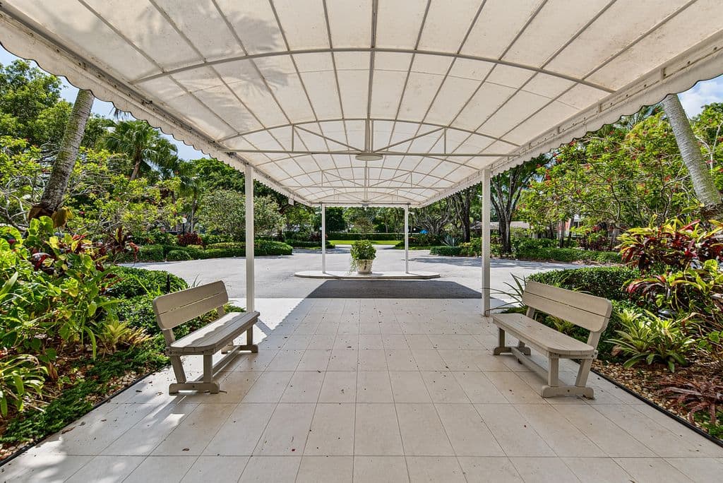 3-bedroom Condo — 804 CYPRESS Boulevard #503