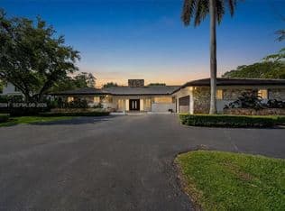 5+1 Müstakil ev — 6650 SW 112th St, Pinecrest, 33156