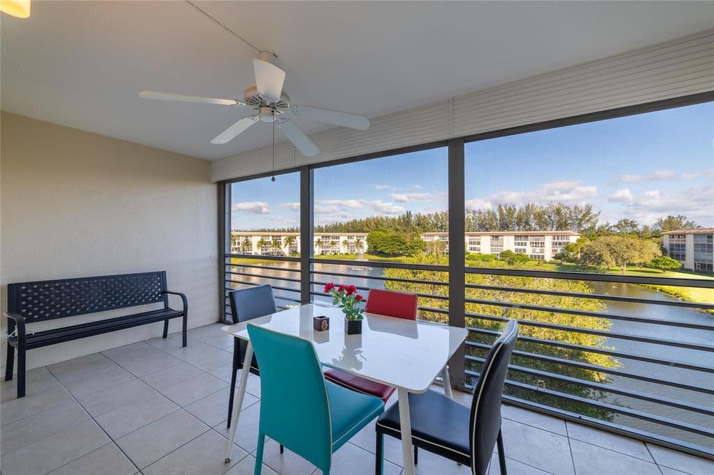 2+1 Condo — 1902 Bermuda Circle