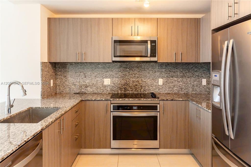 3+1 Condo — 5350 NW 84th Ave #1001