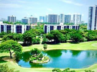 2+1 Condo — 20225 NE 34th Ct APT 1111, Aventura, 33180