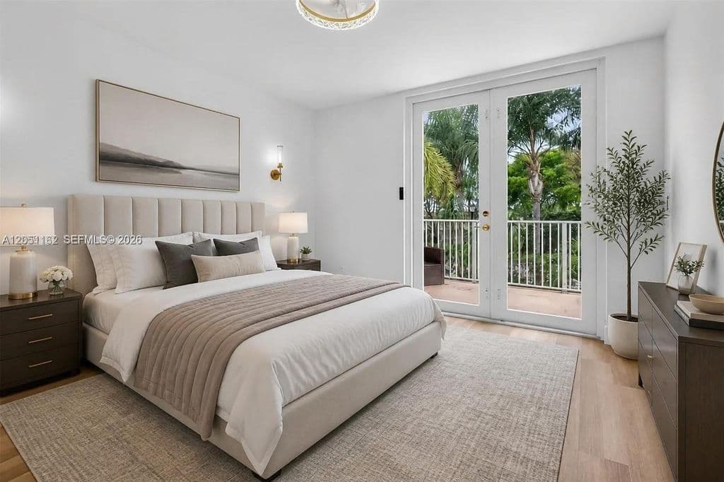 4-bedroom Single-Family Home — 16371 SW 49th Ct