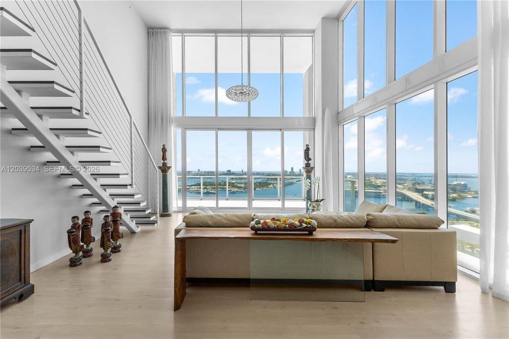 2+1 Condo — 1040 Biscayne Blvd APT 3101