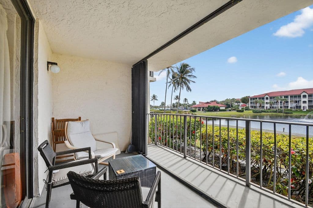 2+1 Condo — 7030 Half Moon Circle #117