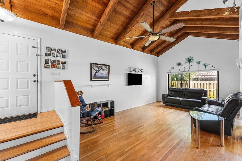 4-bedroom Single-Family Home — 2810 Sand Pines Court