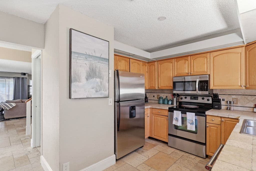 2-bedroom Property — 6263 RIVERWALK Lane #1