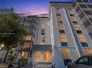 1+1 Condo — 16851 NE 23rd Ave #A516, North Miami Beach, 33160