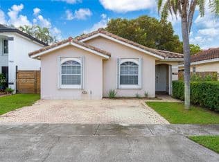 3+1 Müstakil ev — 7501 SW 108th Ave, Miami, 33173